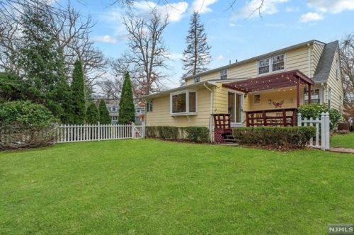 405 Alpine Ter, Ridgewood NJ  07450-1403 exterior