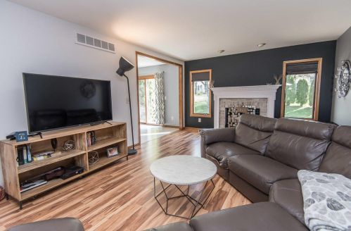 115 Shepard Ct, Mukwonago, WI 53149-1723