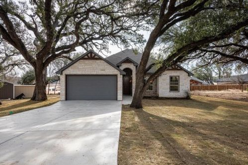 2217 Snake River Dr, Granbury, TX 76048-6443