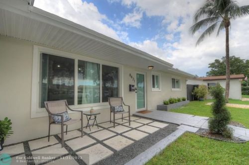 8421 17 Ct, Hollywood FL 33028 exterior
