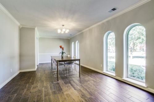 331 Oakcrest Dr, Richardson TX 75080-2520 exterior