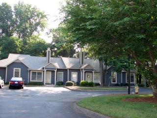 237 Tabor View Ln, Winston Salem, NC 27106-4574