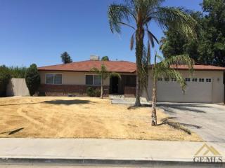 2408 Woolard Dr, Bakersfield, CA 93304-5461