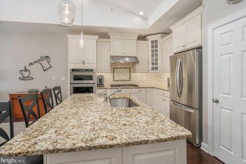 234 Hopewell Dr, Collegeville PA  19426-2852 exterior