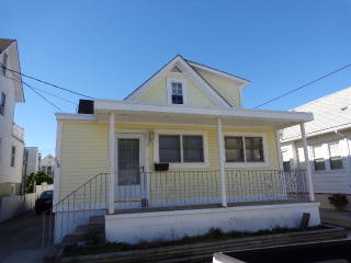 138 Hildreth Ave, Wildwood Crest, NJ 08260-4472