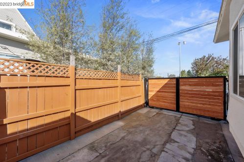 1836 Russell St, Berkeley CA  94703-2154 exterior