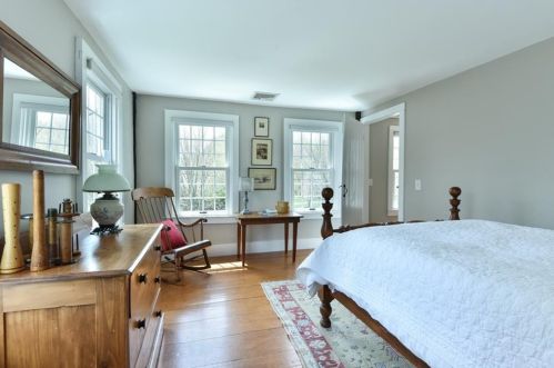 1463 Frenchtown Rd, Warwick RI  02818-1310 exterior