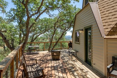 2178 Ridge Rider Rd, Lake Nacimiento CA  93426-9605 exterior