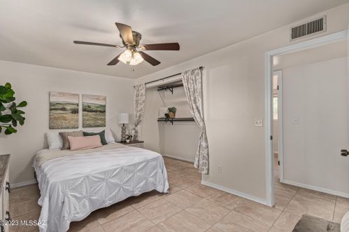 744 Camino Seco, Tucson AZ 85710-2627 exterior