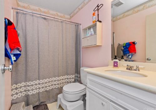 1362 Tanager Ln, El Cajon CA  92020-1465 exterior