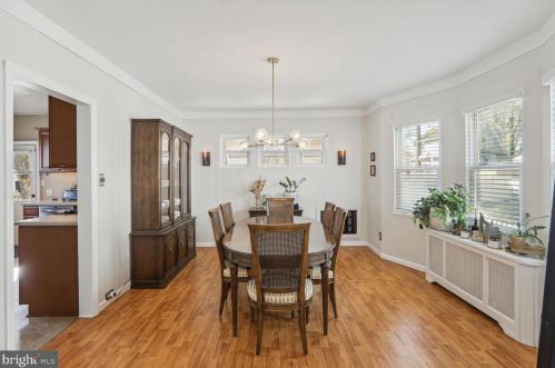 8 Clinton Ave, Camden NJ  08109-2007 exterior