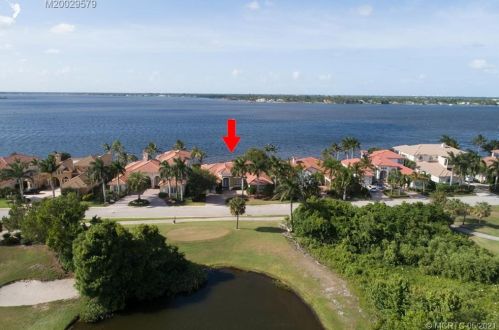 142 Palm Cove Dr, Palm City, FL 34990-4322