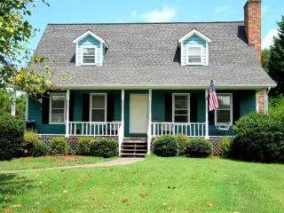 705 Leatherwood Ct, Lewisville, NC 27023-8605