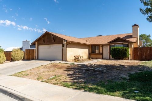 42936 22nd St, Lancaster, CA 93536-4630