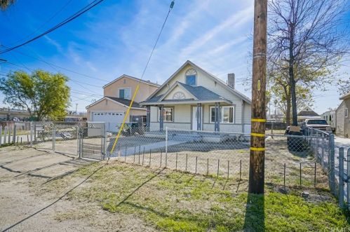 1329 3rd St, San Bernardino, CA 92410-1622