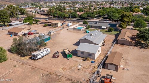 3623 Yorkshire Dr, Glendale AZ  85308-2335 exterior