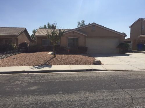 13481 Fox Point Rd, Victorville, CA 92392-5554