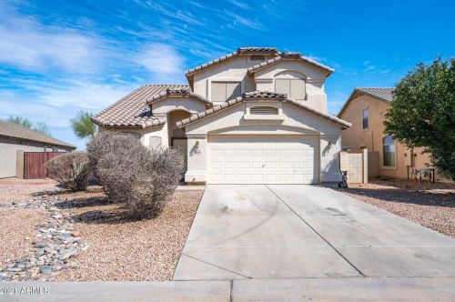 34841 Karan Swiss Cir, San Tan Valley, AZ 85143-4855