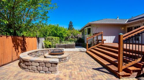 215 Simone Pl, Santa Rosa CA  95409-3736 exterior