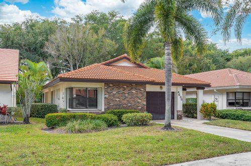 4688 Boxwood Cir, Boynton Beach, FL 33436-4755
