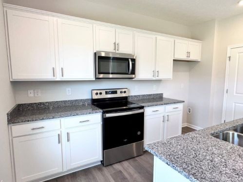 7827 Marjoram Pl, Englewood OH  45315-7942 exterior