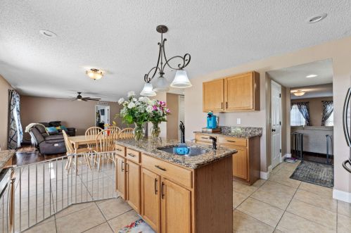 866 Abingdon Ave, Fort Pierce FL  34953-2861 exterior