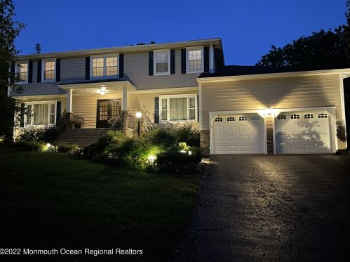 32 Lambert Johnson Dr, Tinton Falls, NJ 07712-3748
