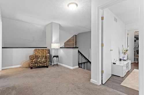 2831 Crosshurst Ct, Darbydale OH  43123-8087 exterior