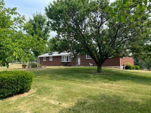 538 Long Lane Rd, Walnutport, PA 18088-9636