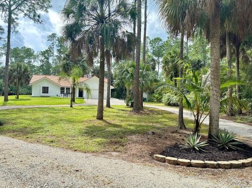 4580 1st Ave, Naples FL  34119-2651 exterior