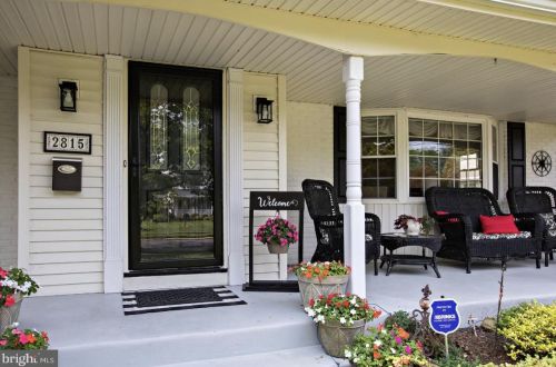 2815 Waterford Dr, Riverton, NJ 08077-4424