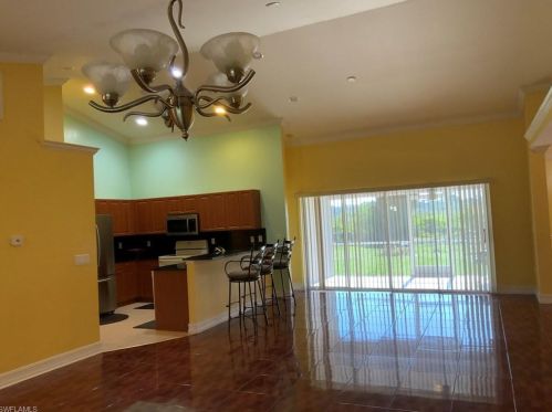 1218 Oak Ave, Lehigh Acres, FL 33972-8704
