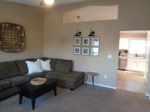 210 Charles Dr, Franklin, OH 45005-6001