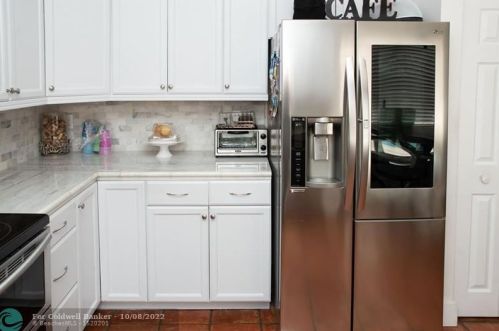 1903 180 Ter, Hollywood FL 33029-5173 exterior