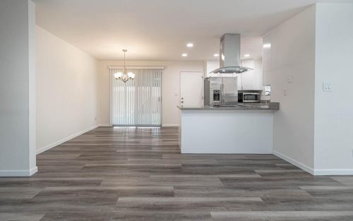 2485 Hampton Way, Turlock CA  95382-0733 exterior