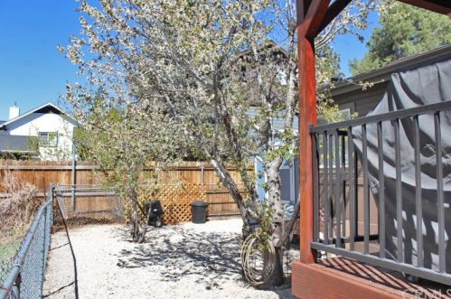 1045 Wendy Ave, Big Bear City CA  92314-9612 exterior