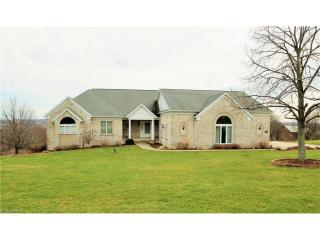 9031 Skylane Dr, Wadsworth, OH 44281-9513
