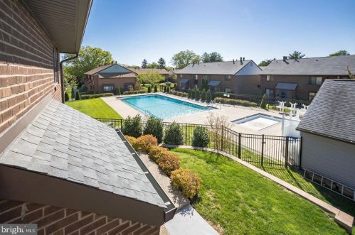 700 Ardmore Ave, Ardmore PA  19003-1132 exterior