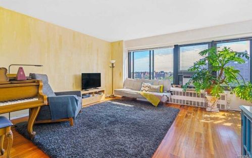 33-47 14th St, Long Island City, NY