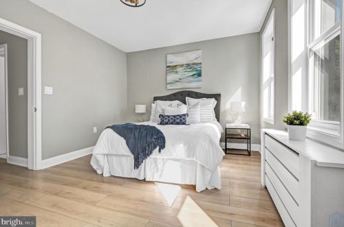 2013 Naylor Rd, Washington DC  20020-6807 exterior