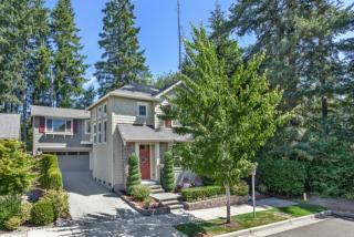 18322 111 St, Redmond WA  98052-2352 exterior