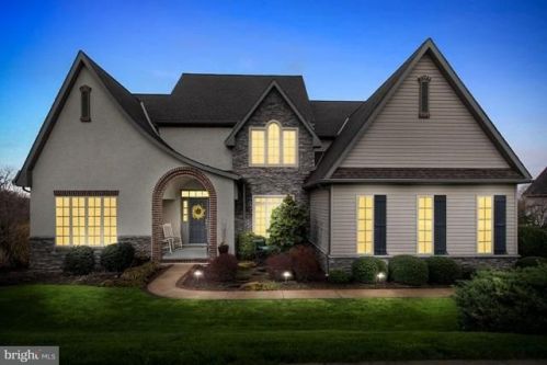 111 Livia Ln, Longlevel, PA 17368-9176