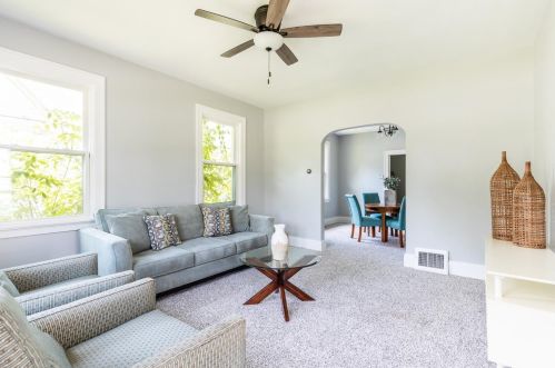 7417 Forest Ave, Cincinnati, OH 45231-4209