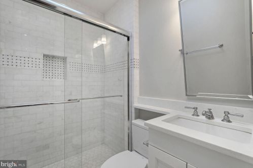 1653 34 St, Washington DC 20007-2742 exterior