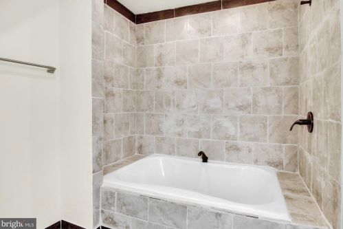 1505 Allison St, Harrisburg PA  17104-3138 exterior