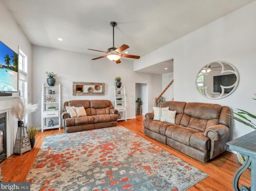 23 Grey Hawk Dr, Molino PA  17961-9172 exterior