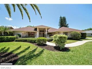 1900 Countess Ct, Naples FL  34110-1006 exterior