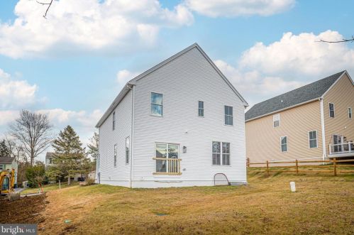 706 Hornblende Ave, Kennett Sq PA  19348-3614 exterior