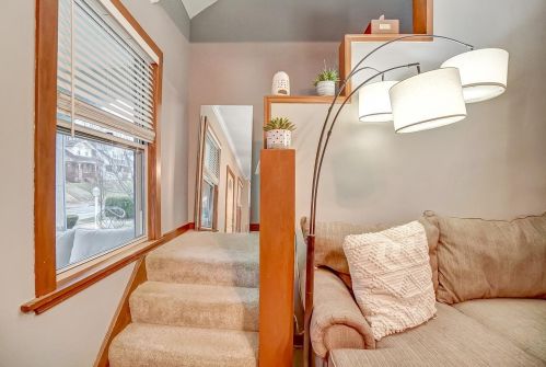 2340 Glenside Ave, Cincinnati OH 45212-1252 exterior