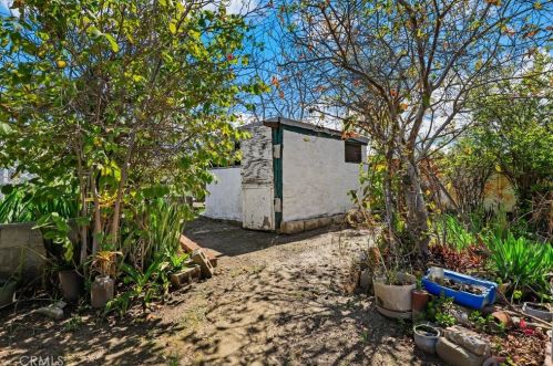 1071 Rialto Ave, San Bernardino CA  92408-1221 exterior